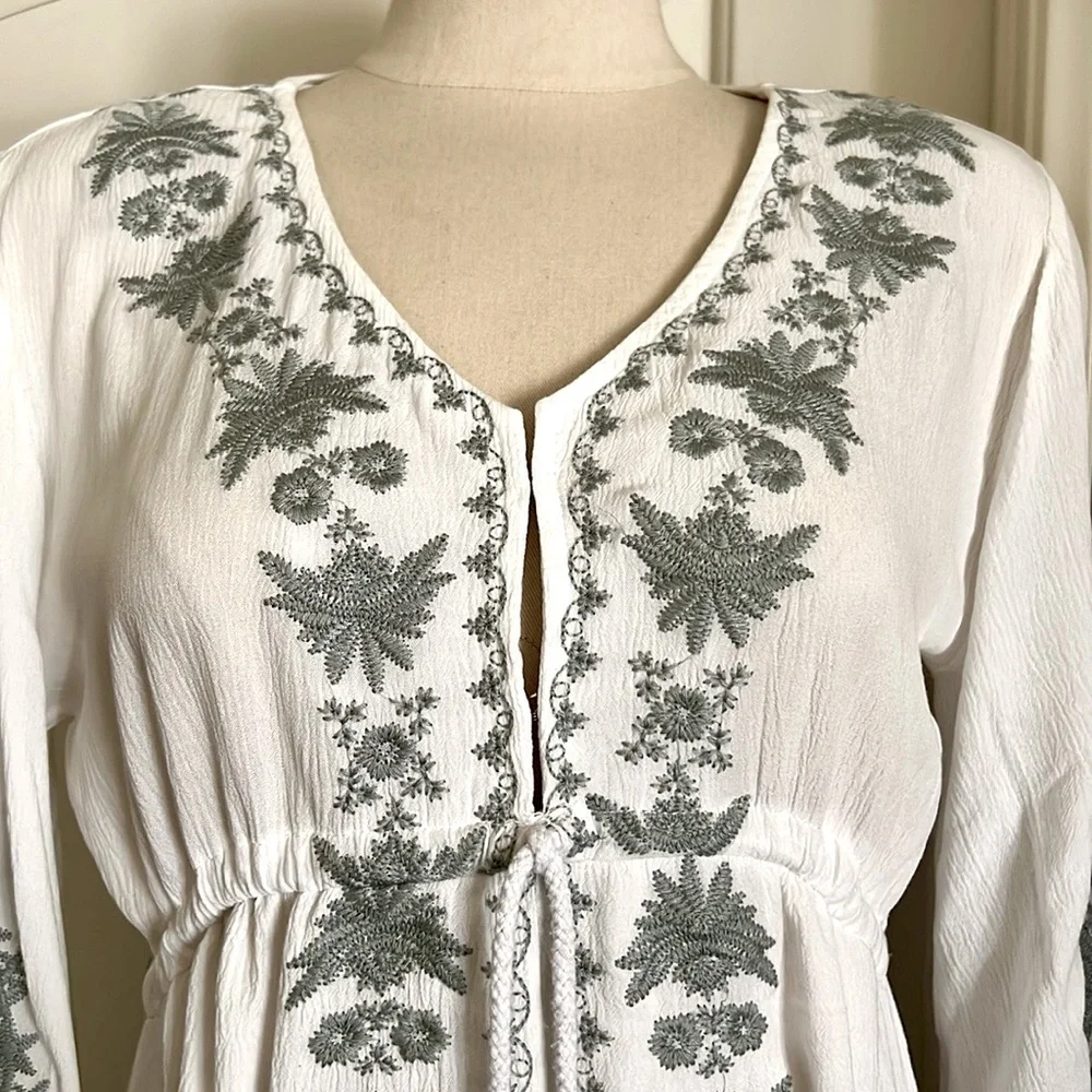 R. Vivimos / High~Low Embroidered Dress / Boho - Picture 6 of 16